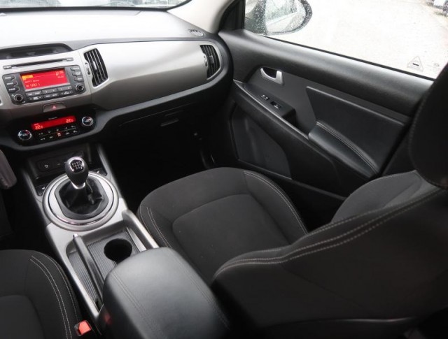 Kia Sportage  2.0 CRDi 