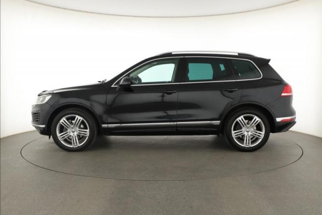 Volkswagen Touareg  3.0 TDI R-Line