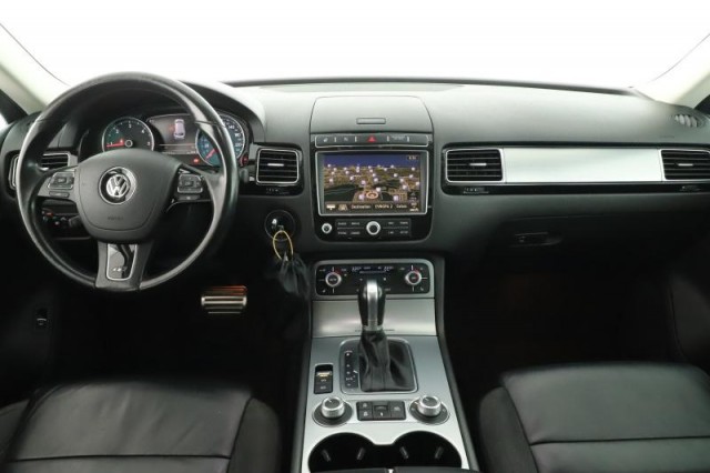 Volkswagen Touareg  3.0 TDI R-Line