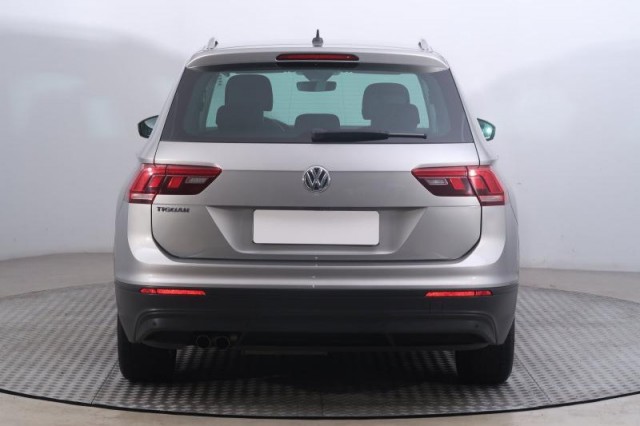Volkswagen Tiguan  2.0 TDI 