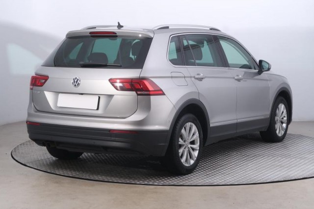 Volkswagen Tiguan  2.0 TDI 