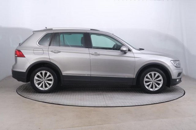 Volkswagen Tiguan  2.0 TDI 