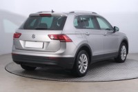 Volkswagen Tiguan  2.0 TDI 