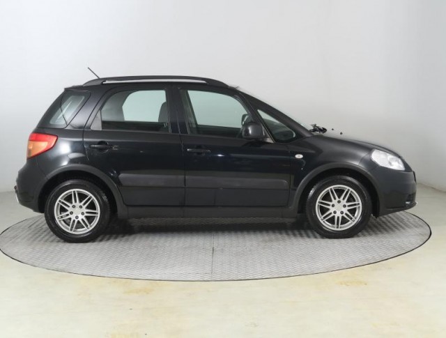 Suzuki SX4  1.6 VVT GL