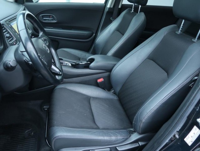 Honda HR-V  1.5 i-VTEC 