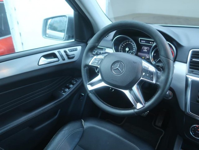 Mercedes-Benz ML  ML 350 BlueTEC Designo