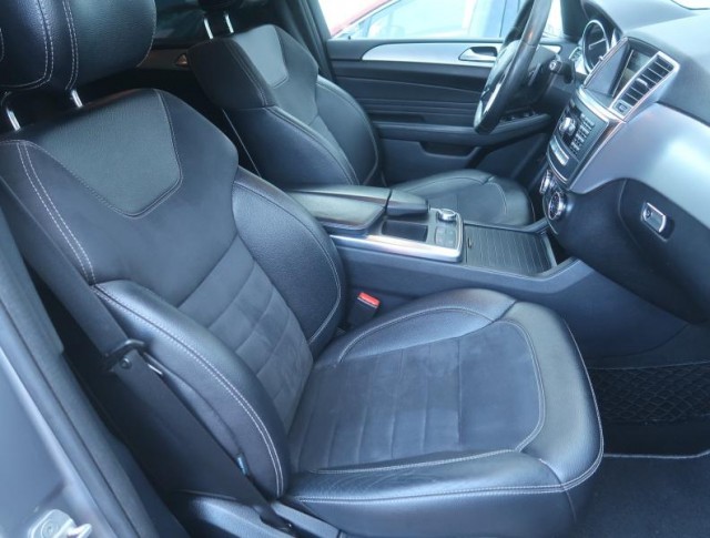 Mercedes-Benz ML  ML 350 BlueTEC Designo