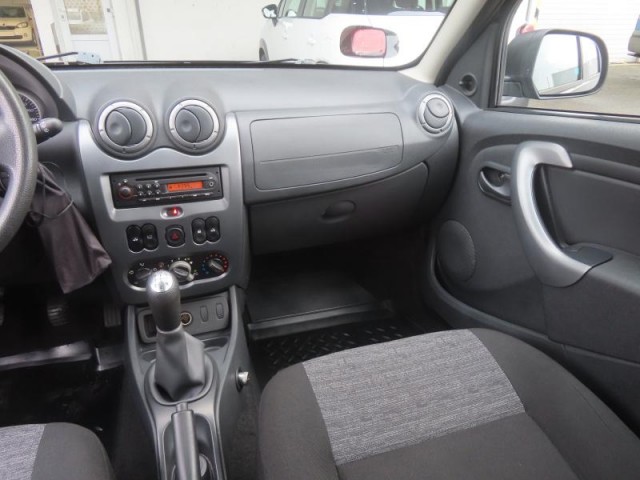 Dacia Duster  1.6 16V 