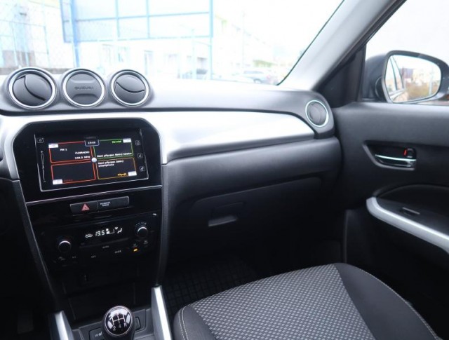 Suzuki Vitara  1.6 VVT 