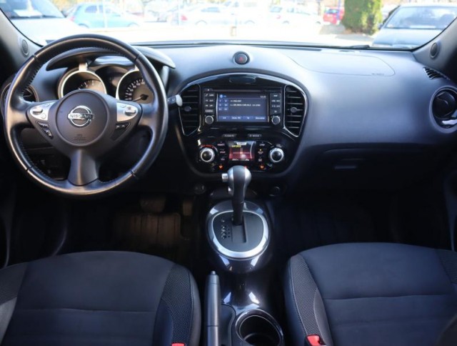 Nissan Juke  1.6 i 
