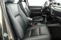 Toyota Hilux  2.8 D-4D Invincible