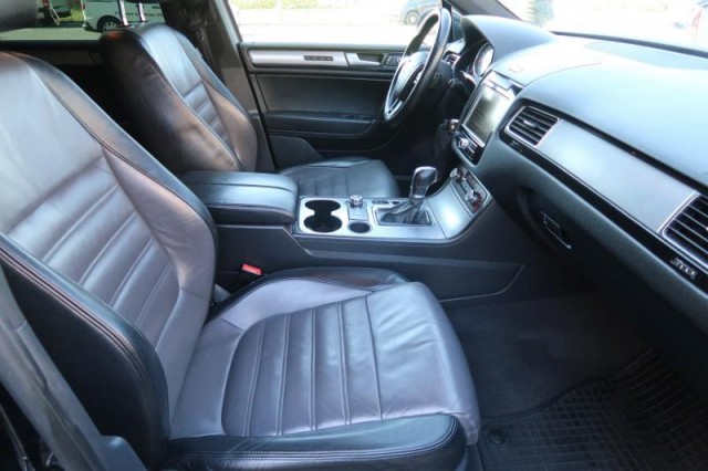 Volkswagen Touareg  4.2 V8 TDi R-Line