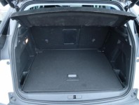 Peugeot 3008  1.5 BlueHDi Family