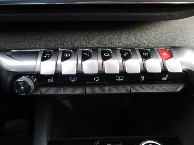 Peugeot 3008  1.2 PureTech 