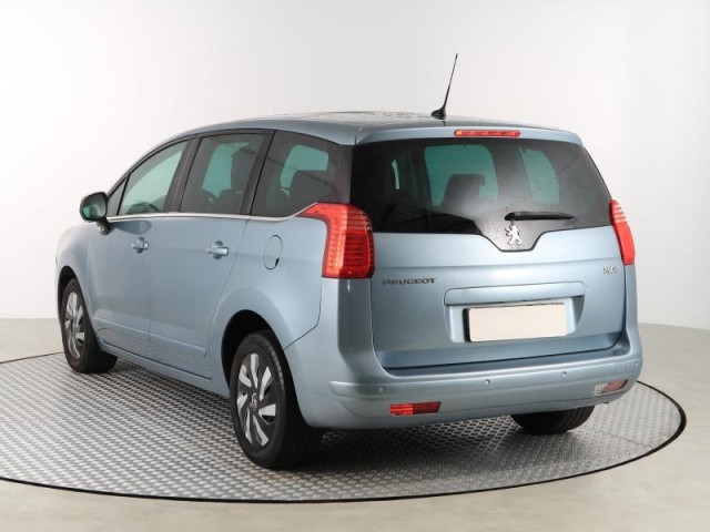 Peugeot 5008  1.6 HDi 