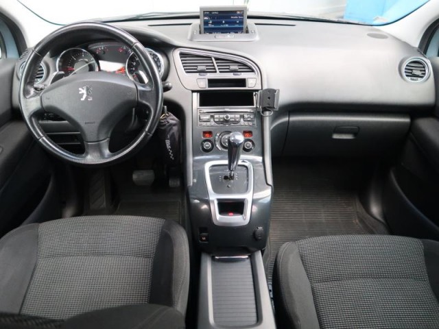 Peugeot 5008  1.6 HDi 