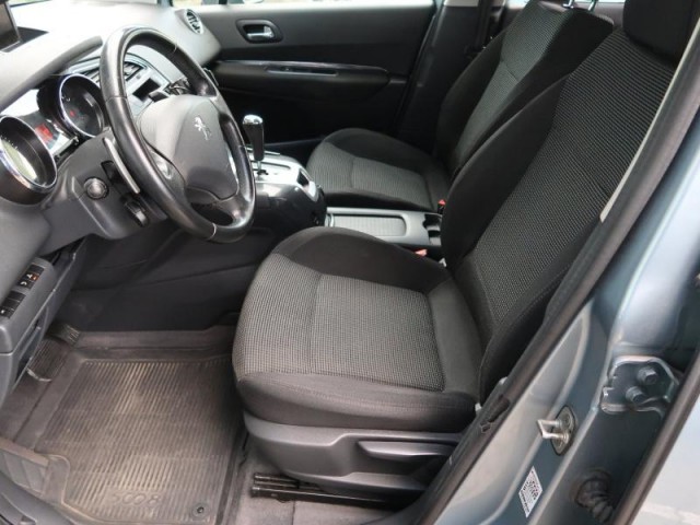 Peugeot 5008  1.6 HDi 