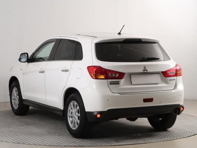 Mitsubishi ASX  1.6 MIVEC 