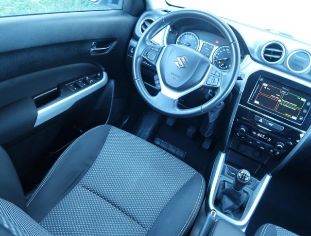 Suzuki Vitara  1.6 VVT Comfort