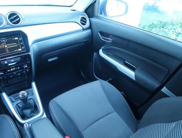 Suzuki Vitara  1.6 VVT Comfort