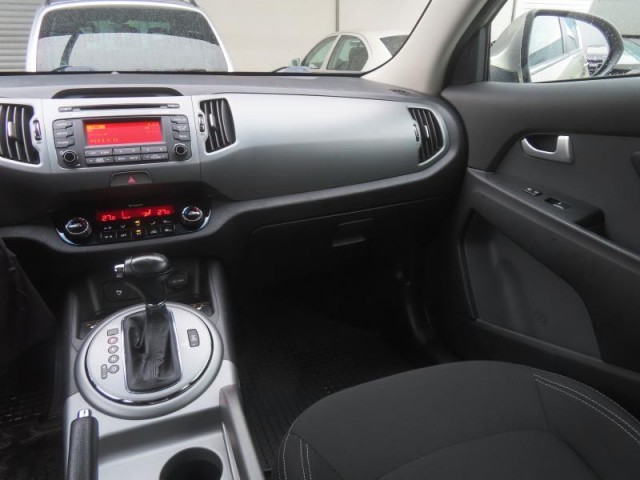 Kia Sportage  2.0 CRDi Silver