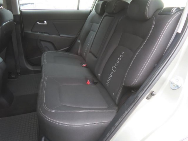 Kia Sportage  2.0 CRDi Silver