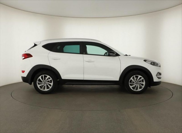 Hyundai Tucson  1.7 CRDi 