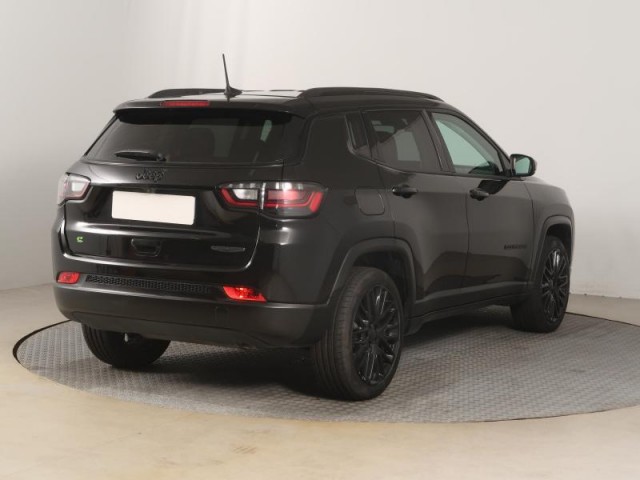 Jeep Compass  1.5 Turbo e-Hybrid 