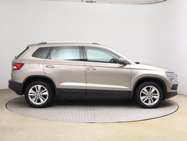 Škoda Karoq  1.5 TSI 