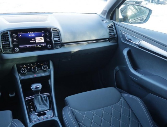 Škoda Karoq  1.5 TSI Sportline