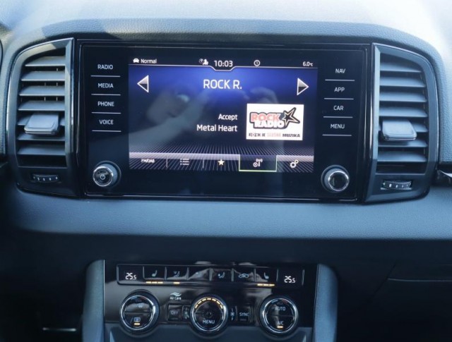 Škoda Karoq  1.5 TSI Sportline