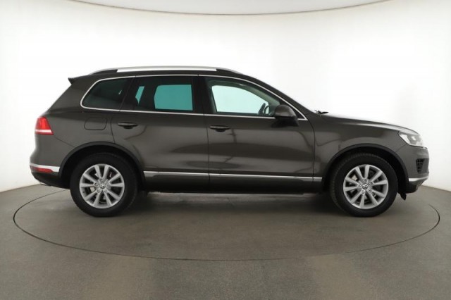 Volkswagen Touareg  3.0 TDI 