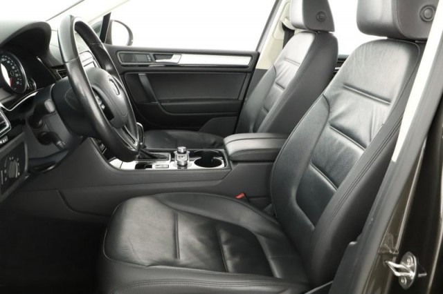 Volkswagen Touareg  3.0 TDI 