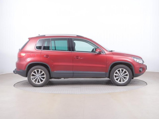 Volkswagen Tiguan  2.0 TDI 