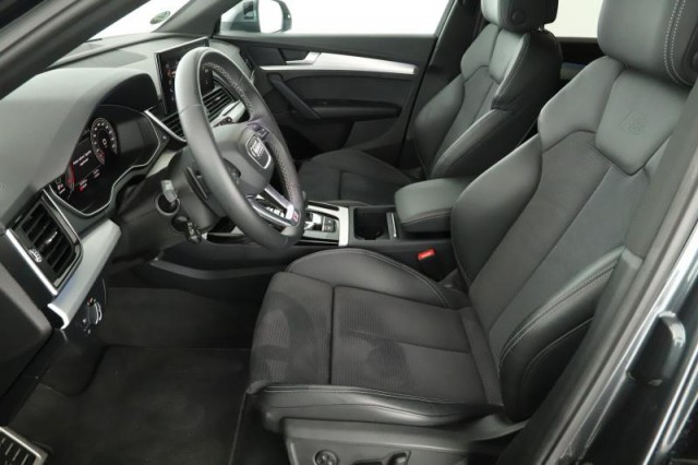 Audi Q5  40 TDI S line