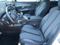 Peugeot 3008  1.5 BlueHDi 