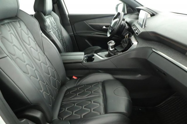 Peugeot 5008  1.5 BlueHDi GT Line