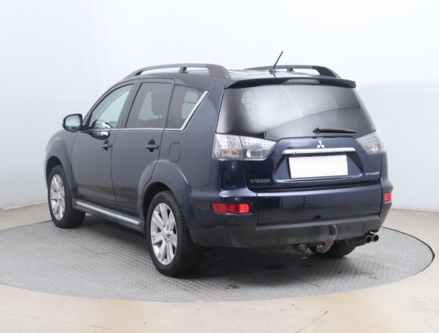 Mitsubishi Outlander  2.2 DI-D 