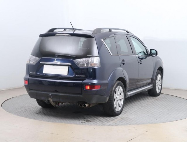 Mitsubishi Outlander  2.2 DI-D 