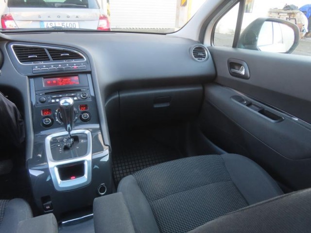 Peugeot 5008  2.0 HDI 