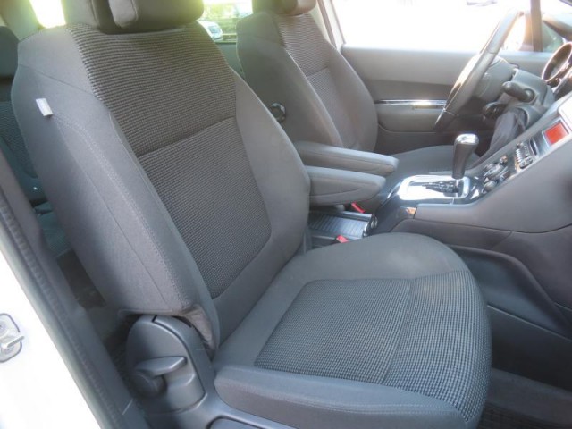 Peugeot 5008  2.0 HDI 