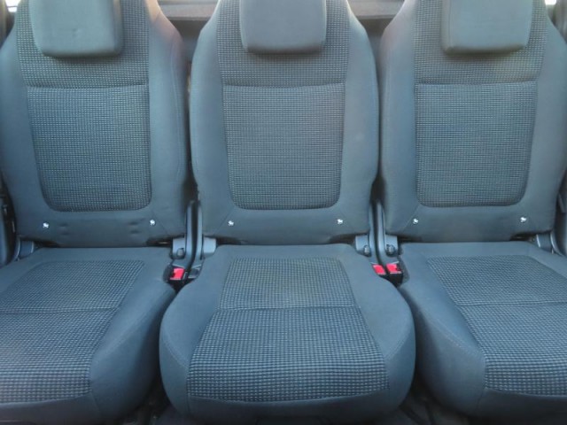 Peugeot 5008  2.0 HDI 