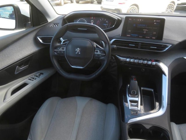 Peugeot 5008  1.6 THP Access