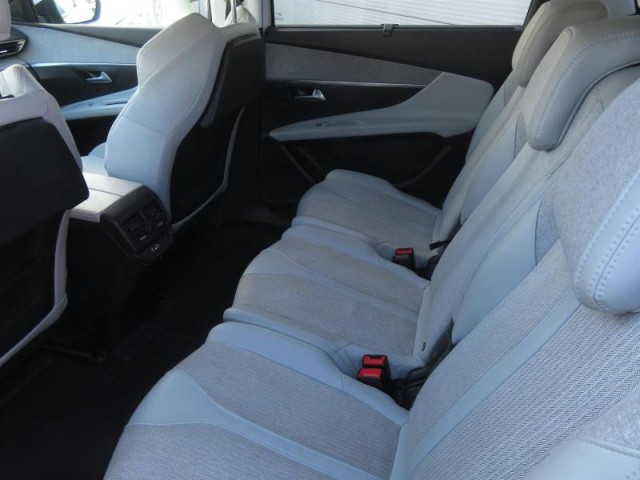 Peugeot 5008  1.6 THP Access