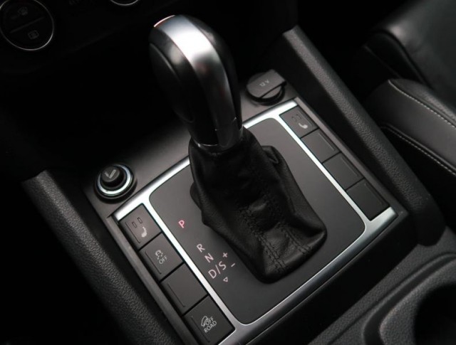 Volkswagen Amarok  V6 3.0 TDI Aventura