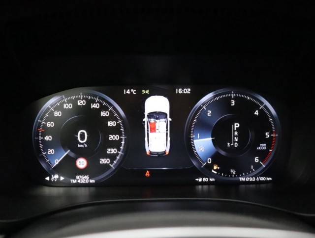 Volvo XC60  D5 AWD R-Design