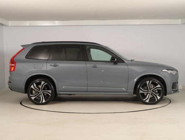 Volvo XC90  B5 AWD R-Design