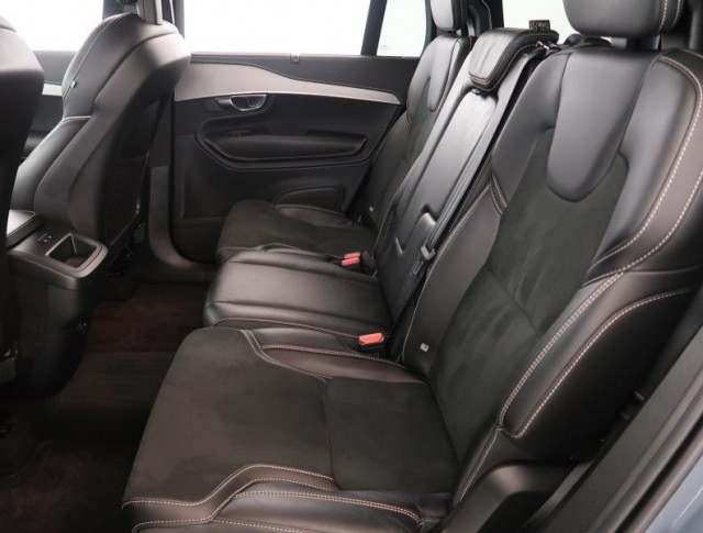 Volvo XC90  B5 AWD R-Design