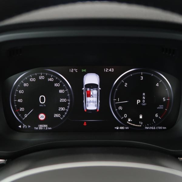 Volvo XC60  B4 AWD Momentum