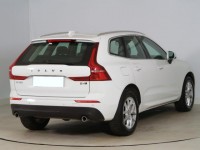 Volvo XC60  B4 AWD Momentum
